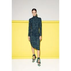 Limon Skirt In Rasgos Fondo Negro Print -Maison Close Sales limon skirt in rasgos fondo negro print 8e43e10f50dd345dc4322099b237ebdf