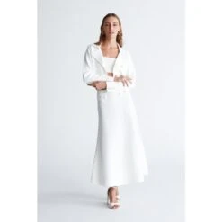 Vivien Midi Flared Knit Skirt In Ecru -Maison Close Sales styleboom x peraluna vivien skirt du g me detayl diz alt klos kad n triko etek ekru eb0b5590fb4205c787bbb6f5d8f749af